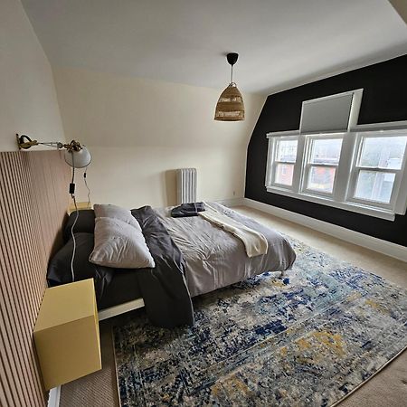 Ottawa Downtown Cozy Guesthouse מראה חיצוני תמונה