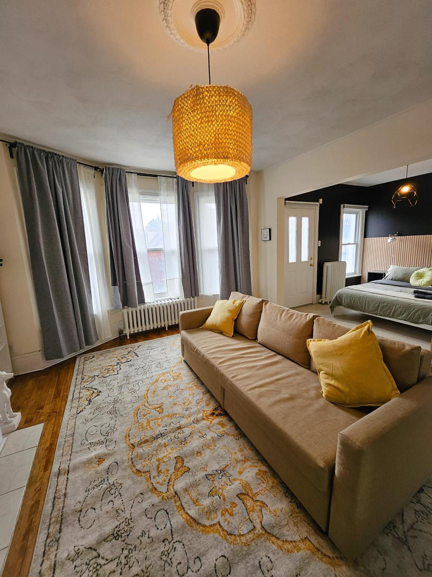 Ottawa Downtown Cozy Guesthouse מראה חיצוני תמונה