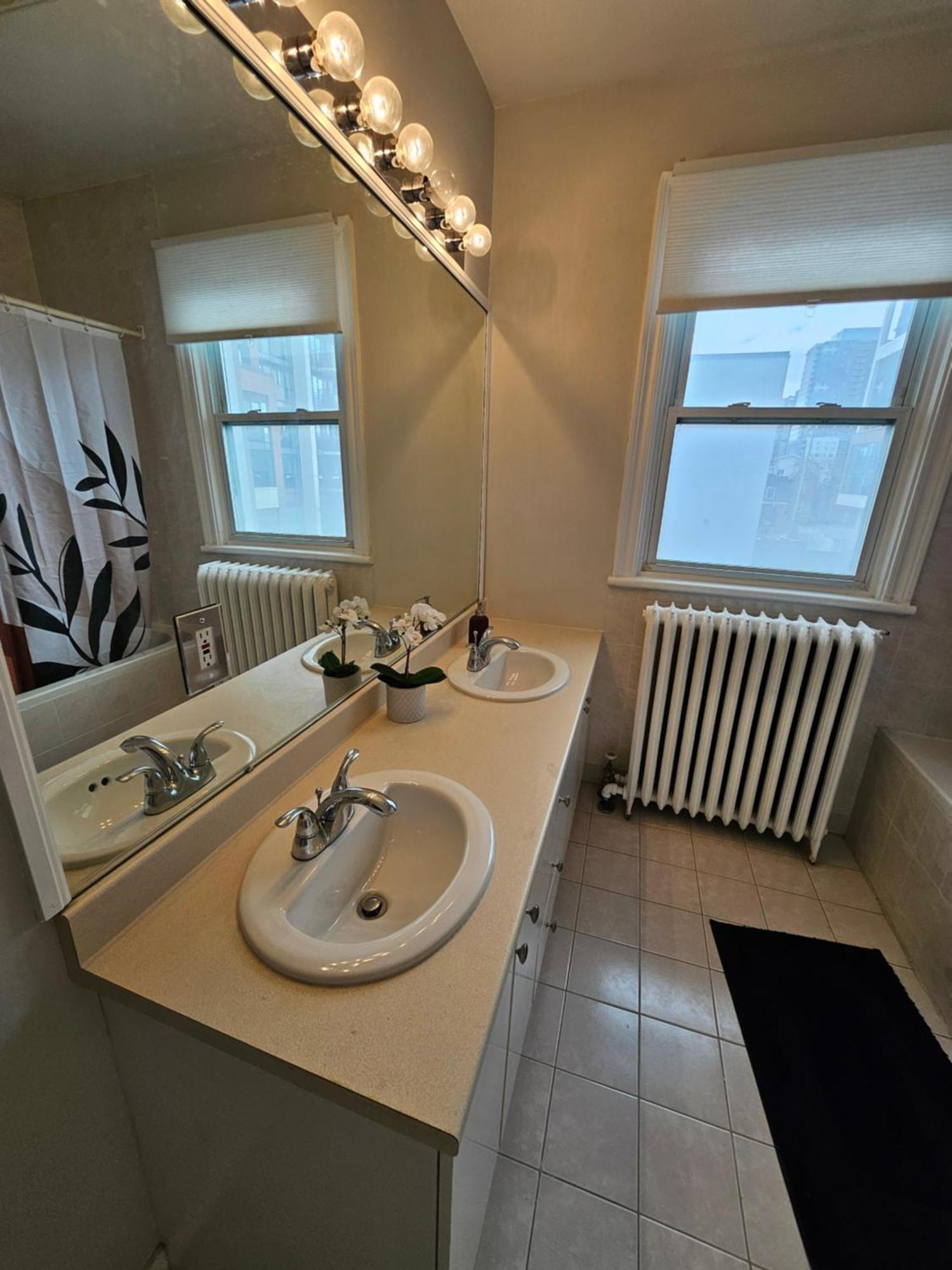 Ottawa Downtown Cozy Guesthouse מראה חיצוני תמונה