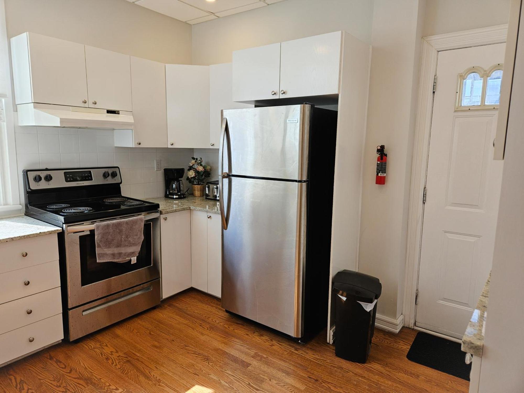 Ottawa Downtown Cozy Guesthouse מראה חיצוני תמונה