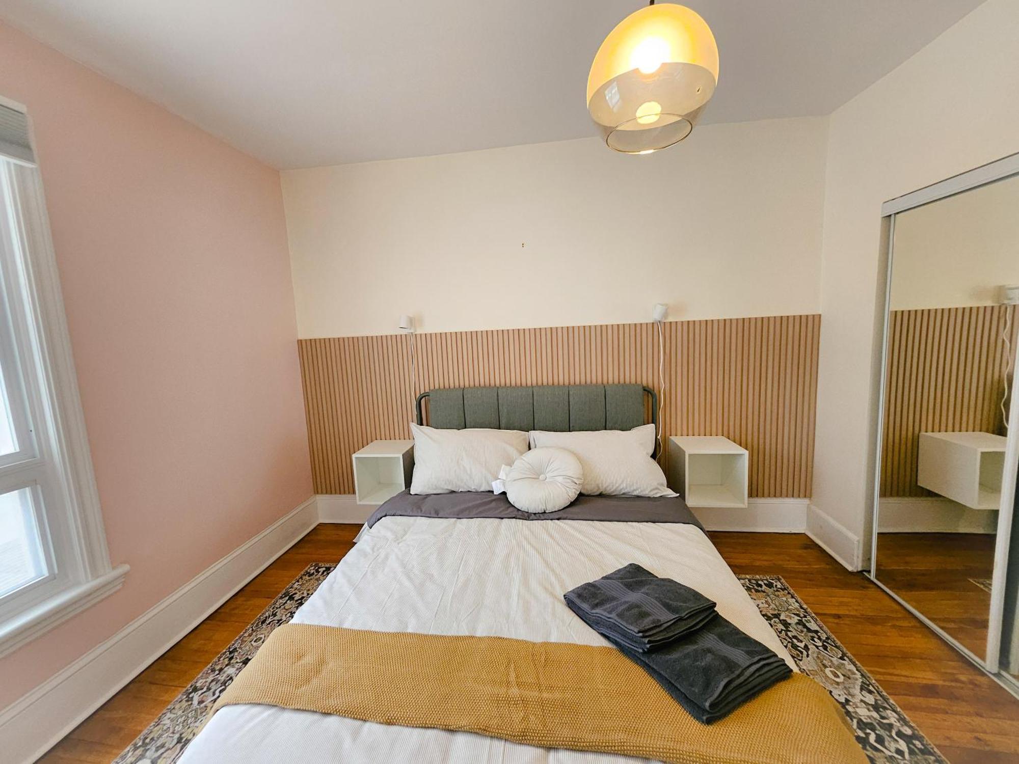 Ottawa Downtown Cozy Guesthouse מראה חיצוני תמונה