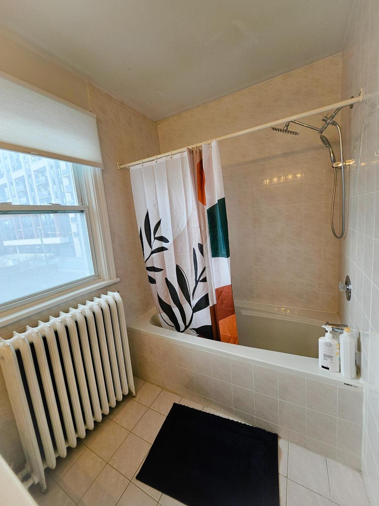 Ottawa Downtown Cozy Guesthouse מראה חיצוני תמונה