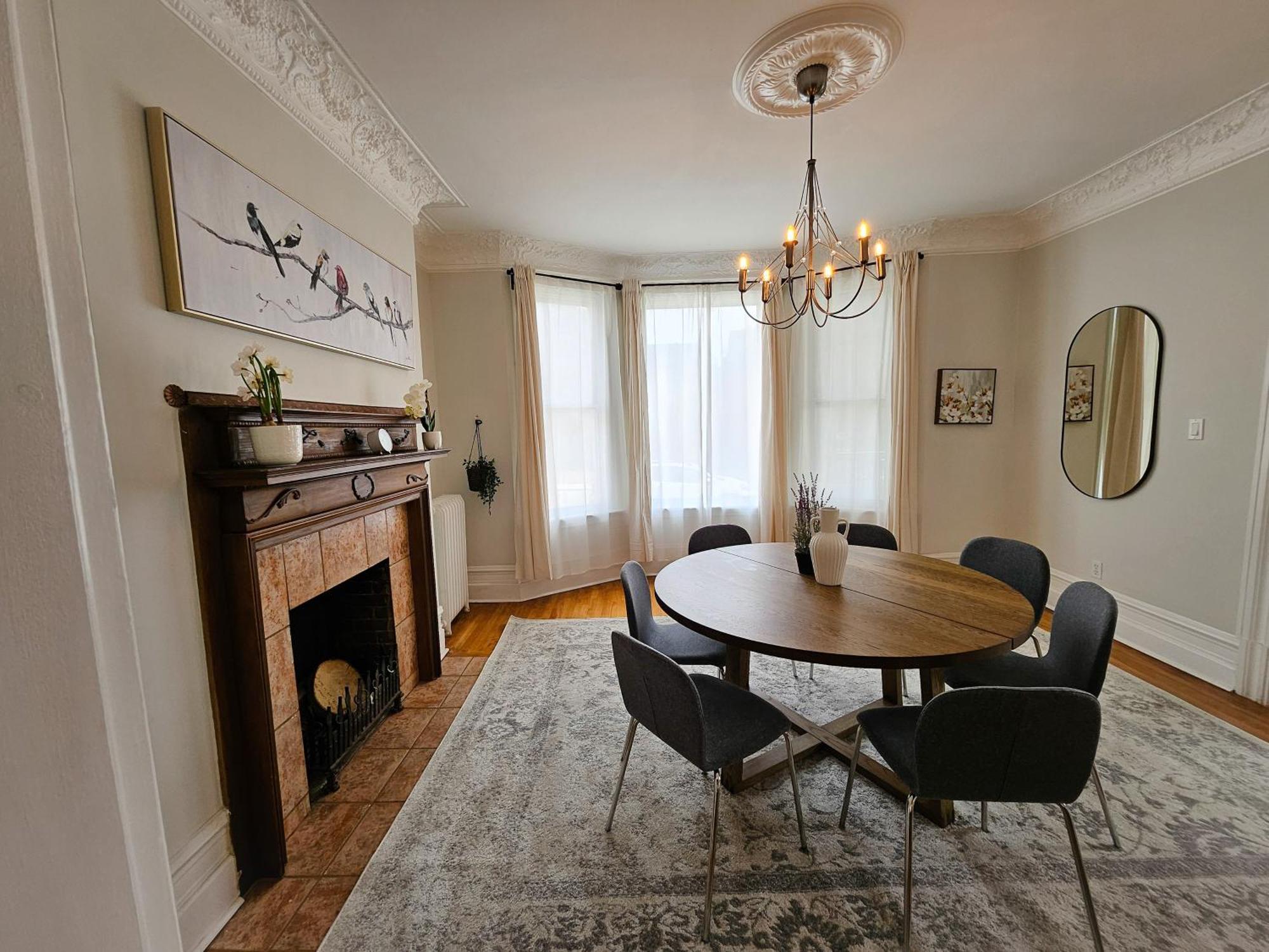 Ottawa Downtown Cozy Guesthouse מראה חיצוני תמונה